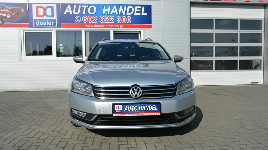 VOLKSWAGEN Passat -