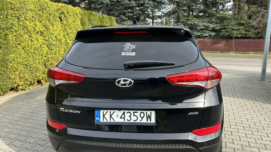HYUNDAI Tucson -