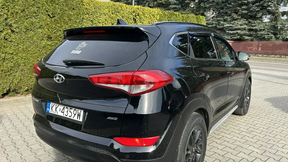 HYUNDAI Tucson -