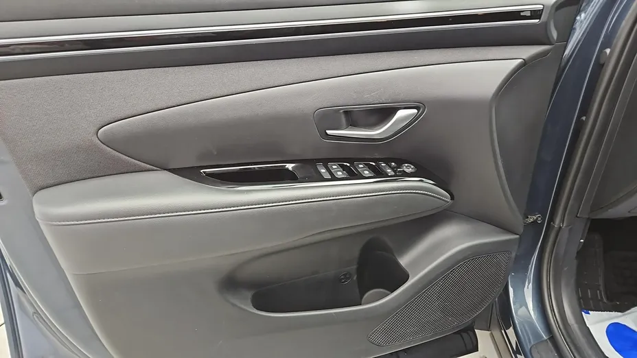 HYUNDAI Tucson -