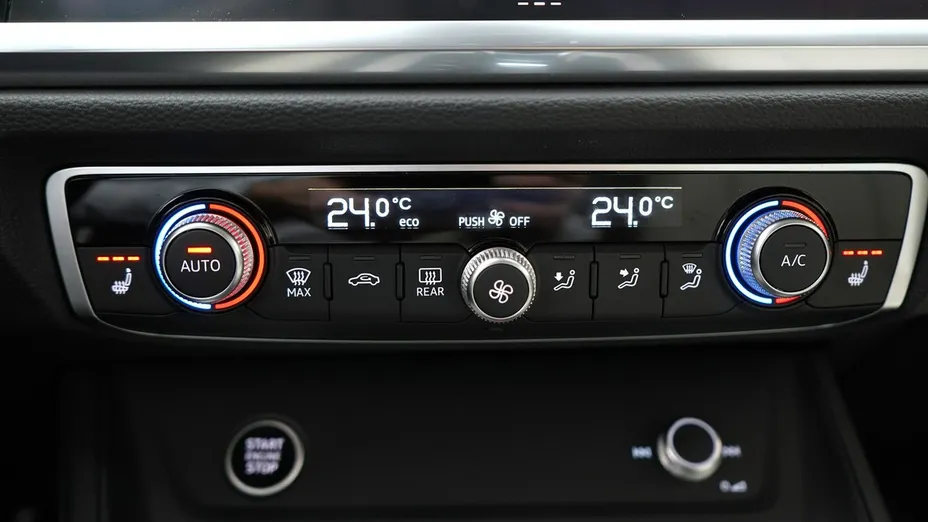 AUDI Q3 Q3 35 TFSI mHEV S-Line S tronic