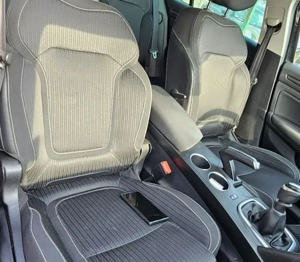 RENAULT Megane -