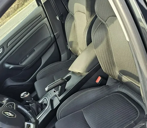 RENAULT Megane -