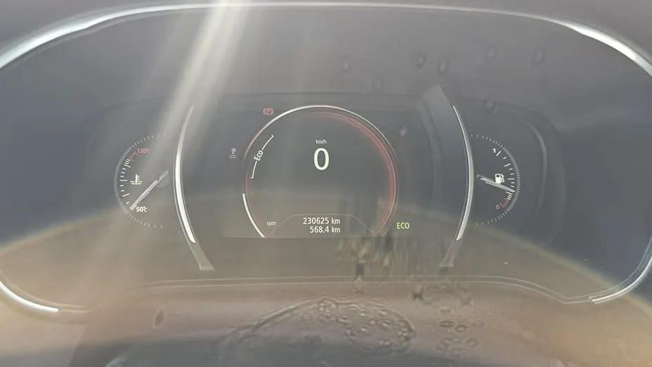 RENAULT Megane -