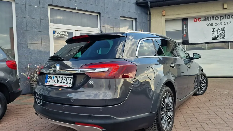 OPEL Insignia -
