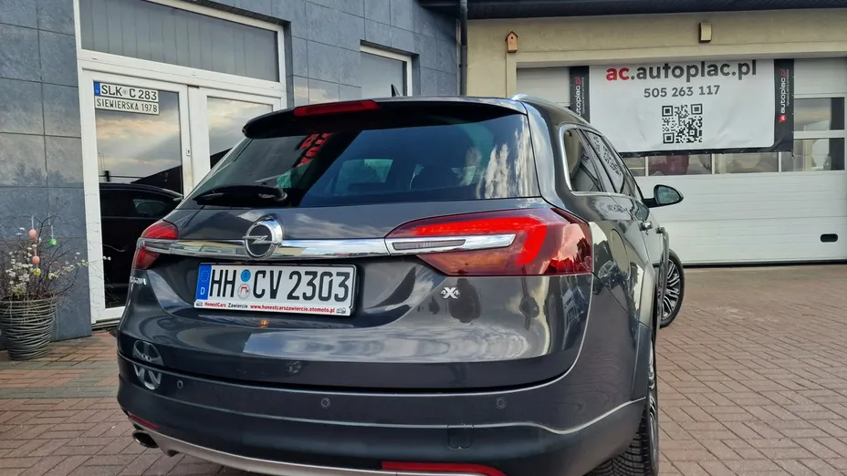 OPEL Insignia -
