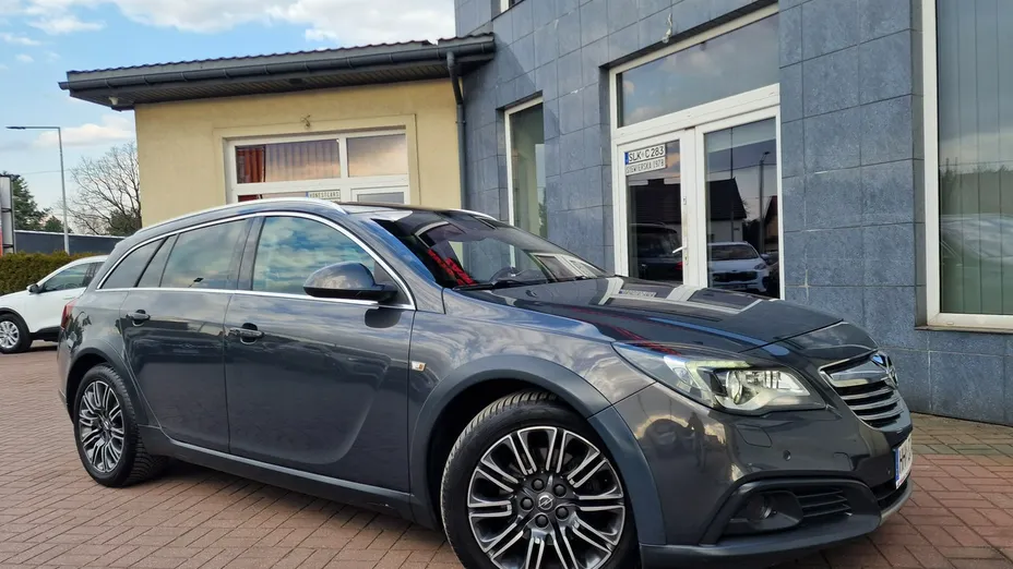 OPEL Insignia -