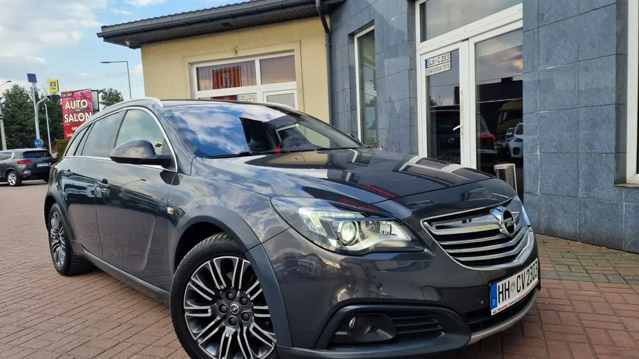 OPEL Insignia -