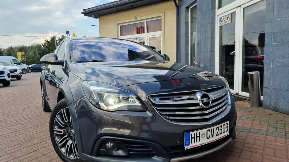 OPEL Insignia -