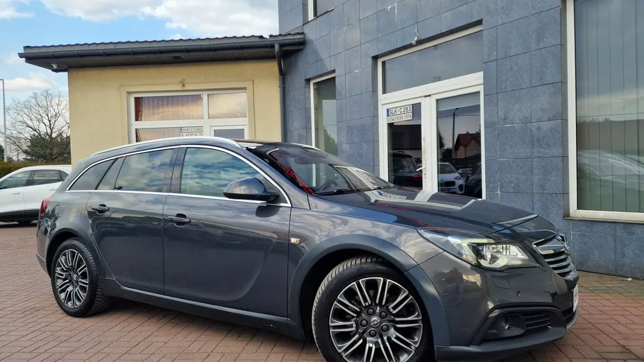 OPEL Insignia -