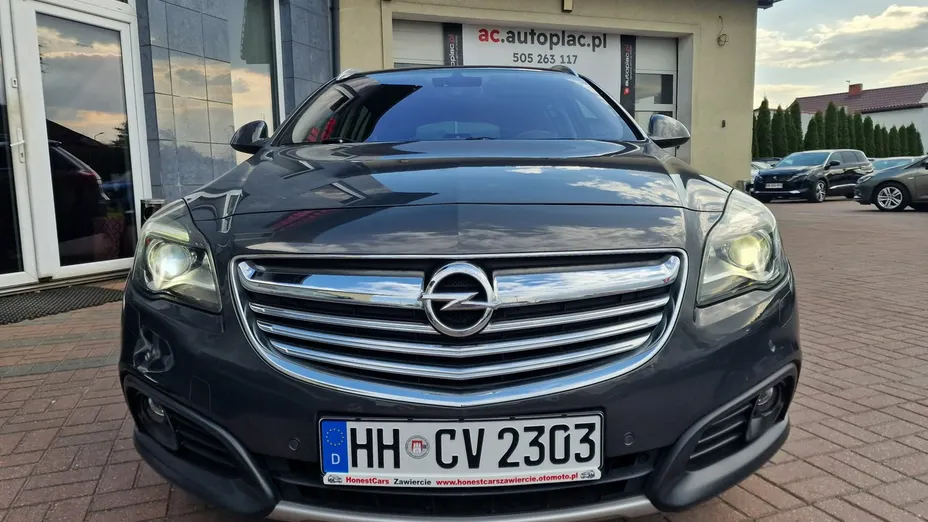 OPEL Insignia -