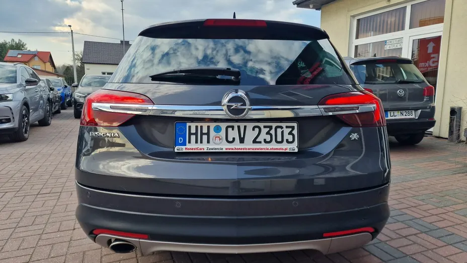 OPEL Insignia -