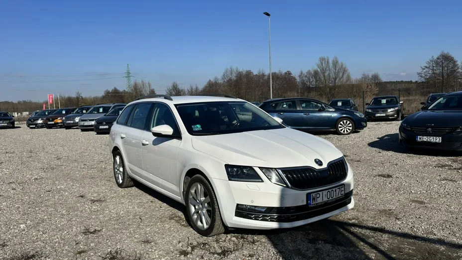 SKODA Octavia -