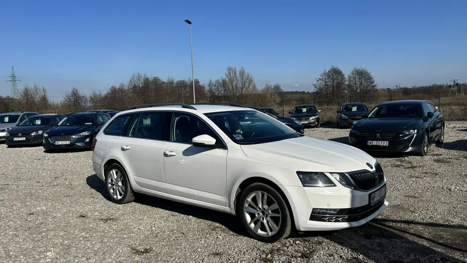 SKODA Octavia -