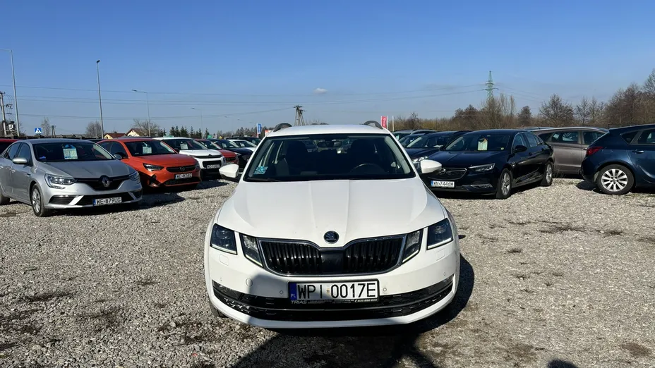 SKODA Octavia -