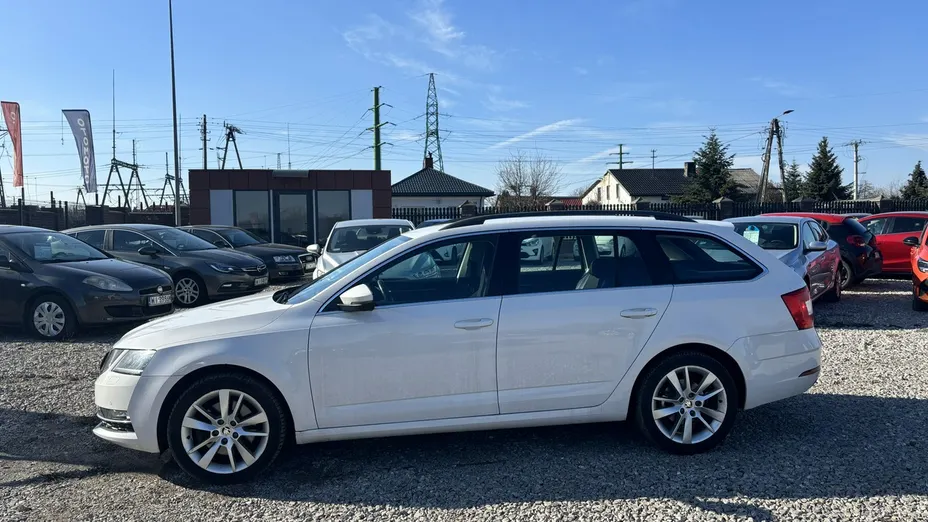 SKODA Octavia -