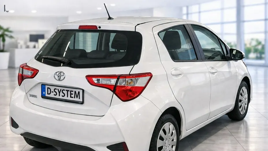 TOYOTA Yaris -