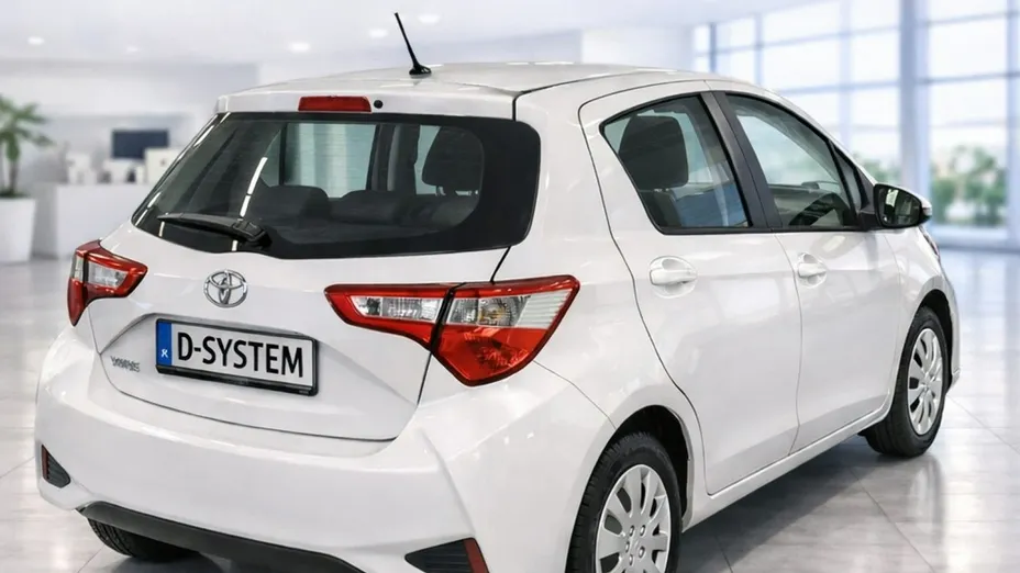 TOYOTA Yaris -