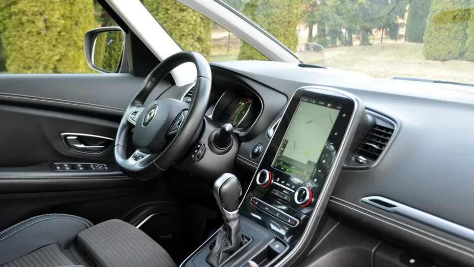 RENAULT Grand Scenic -