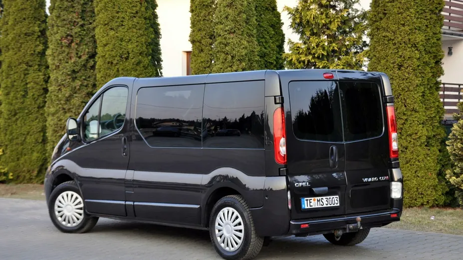 OPEL Vivaro -