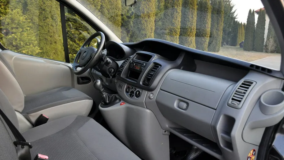 OPEL Vivaro -