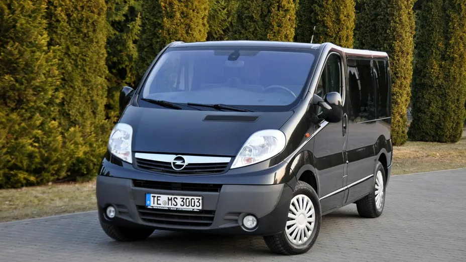OPEL Vivaro -