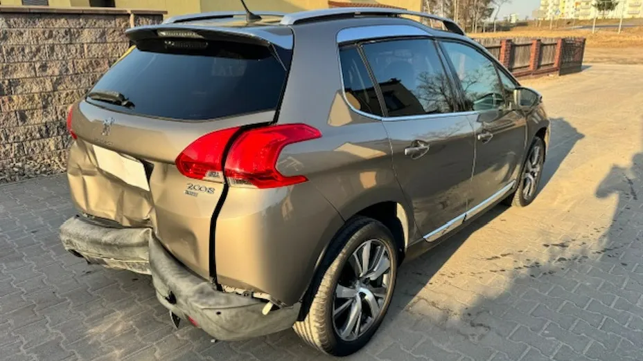 PEUGEOT 2008 -