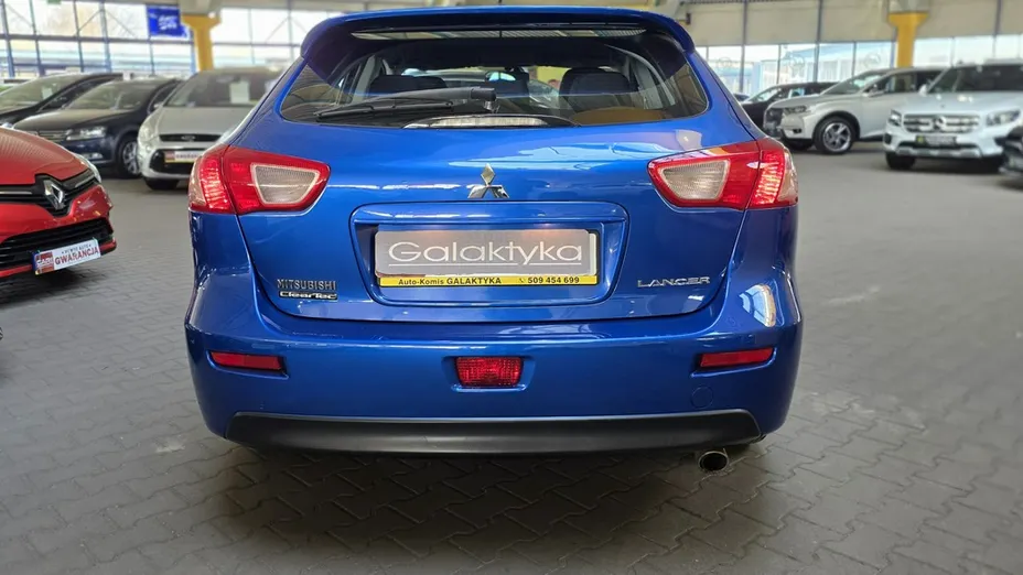 MITSUBISHI Lancer -