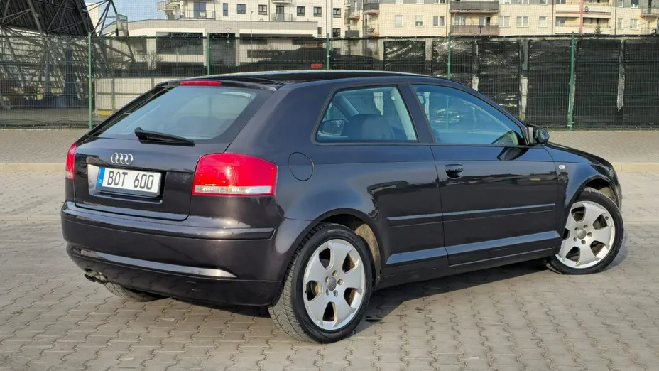 AUDI A3 -