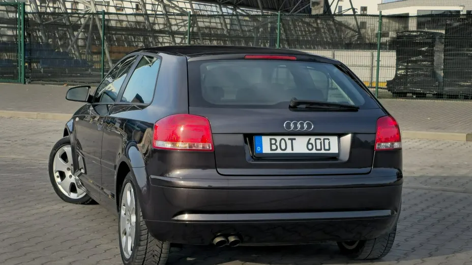 AUDI A3 -