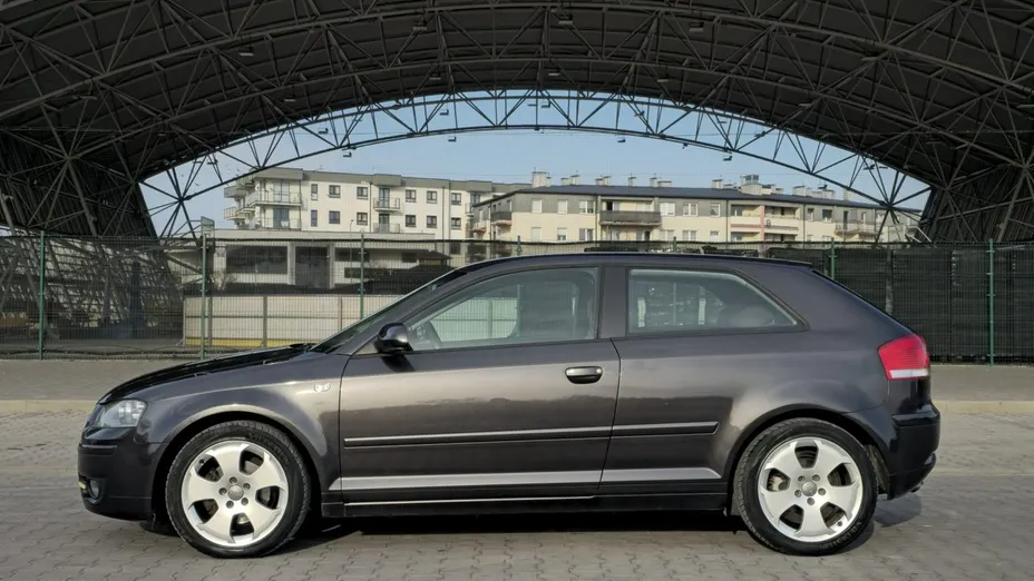 AUDI A3 -