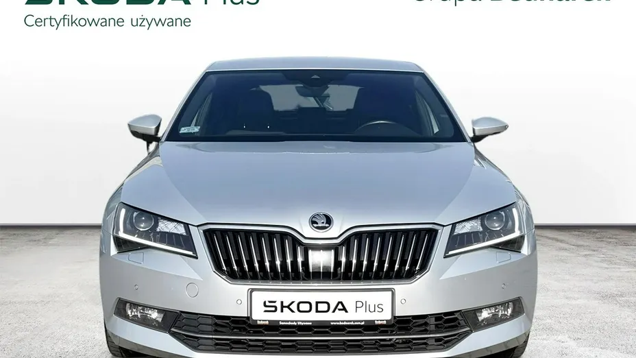 SKODA Superb -
