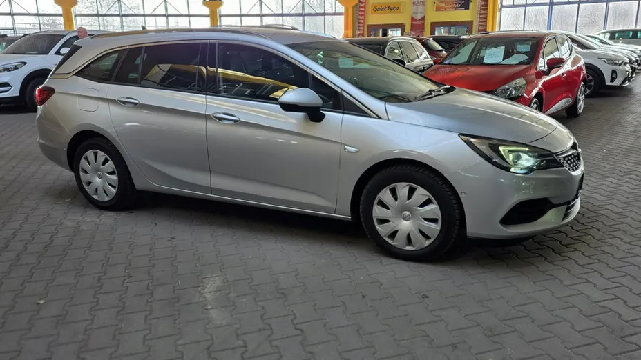 OPEL Astra -