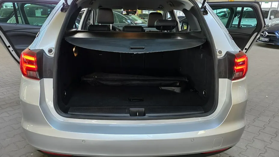 OPEL Astra -