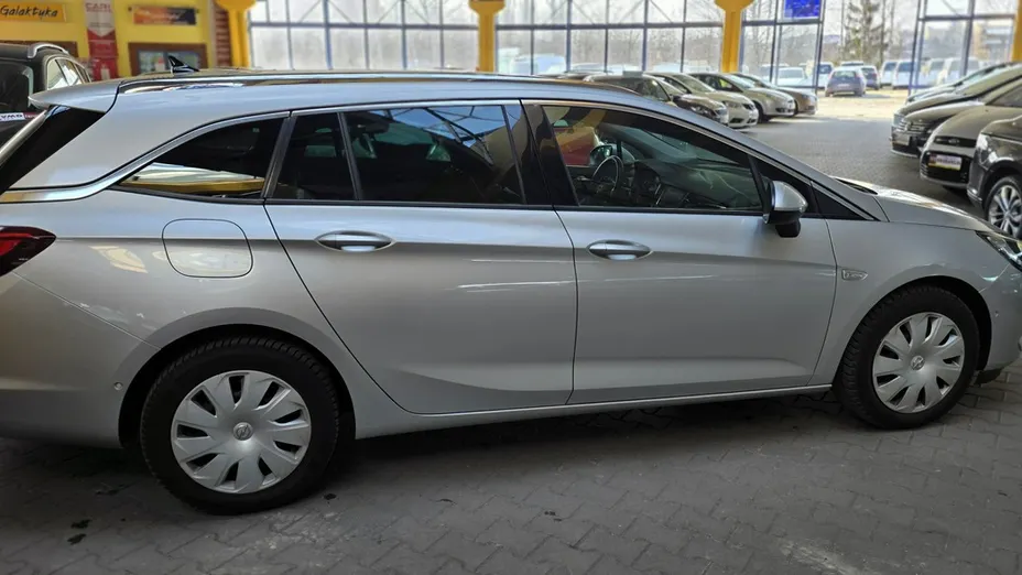 OPEL Astra -