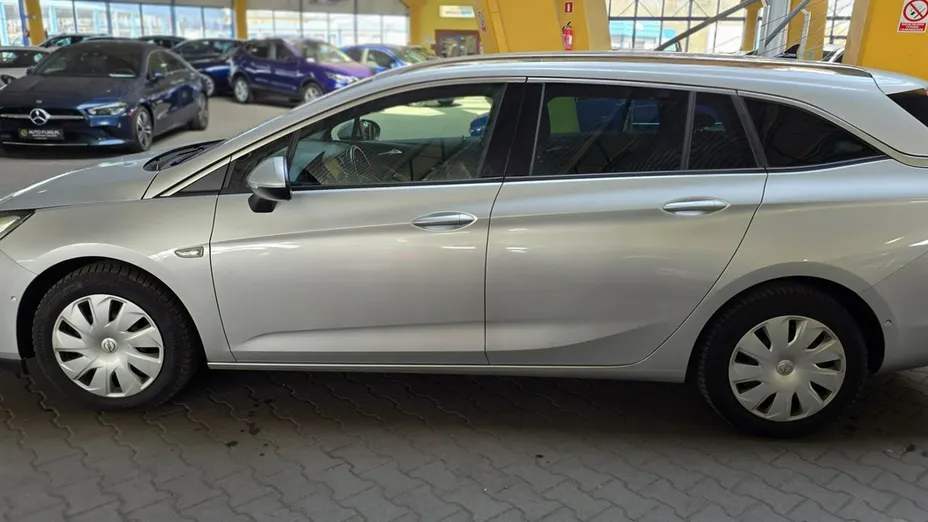 OPEL Astra -