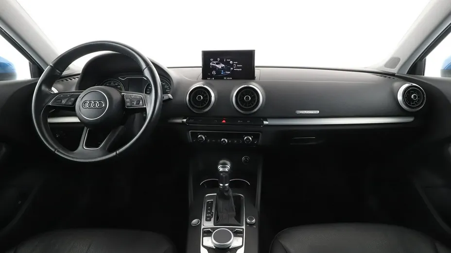 AUDI A3 -