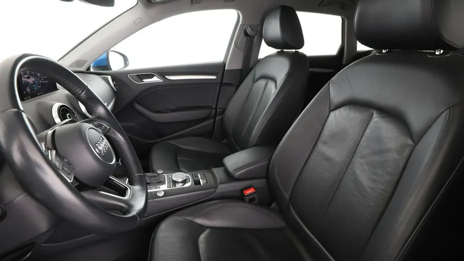 AUDI A3 -