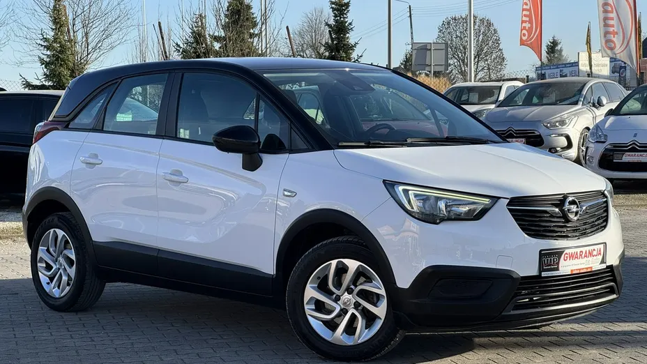 OPEL Crossland X -