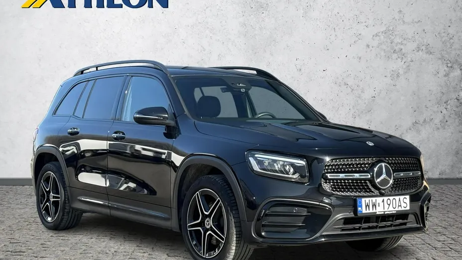 MERCEDES-BENZ GLB -