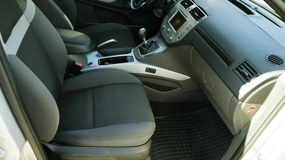 FORD Kuga -