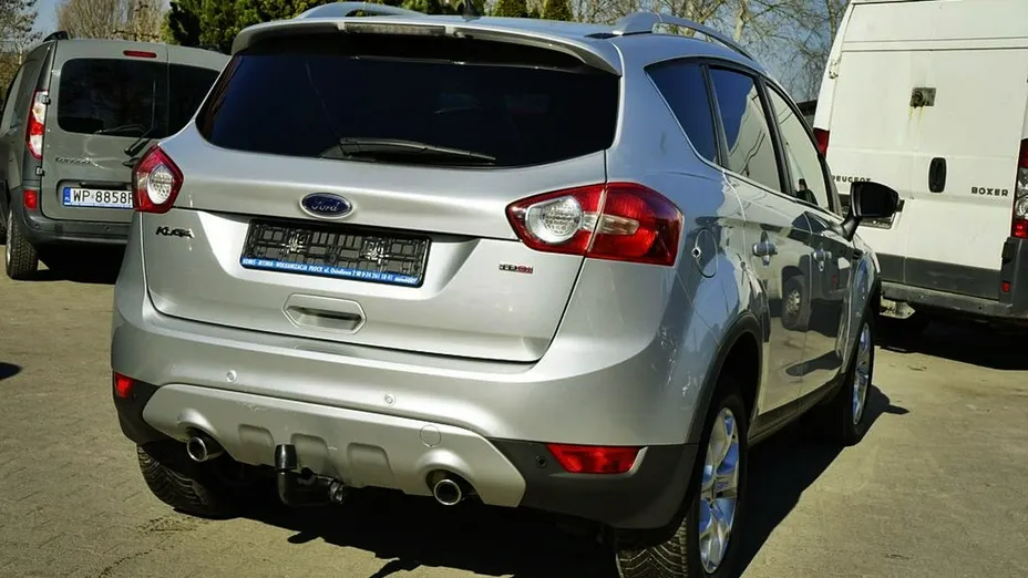 FORD Kuga -