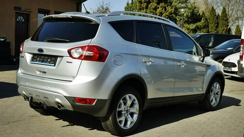FORD Kuga -