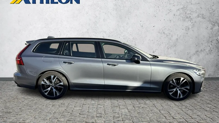 VOLVO V60 -