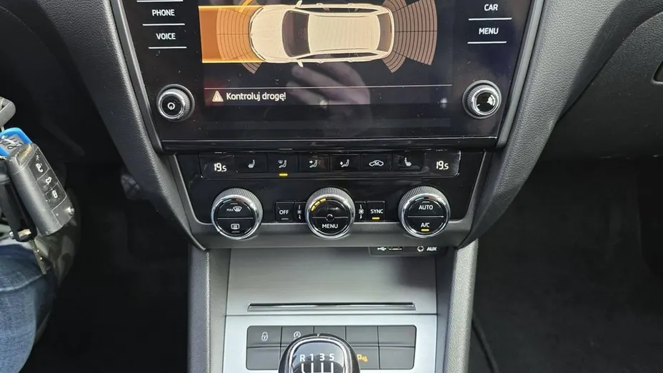 SKODA Octavia -