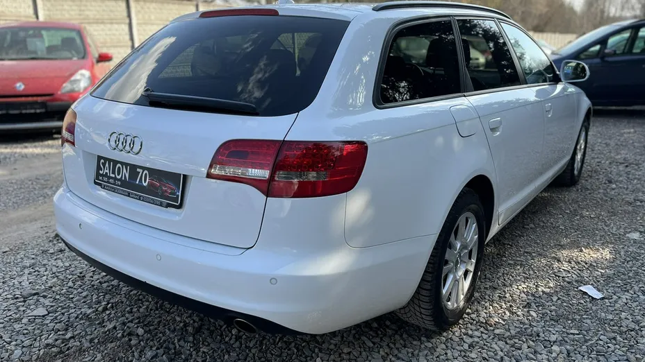 AUDI A6 -