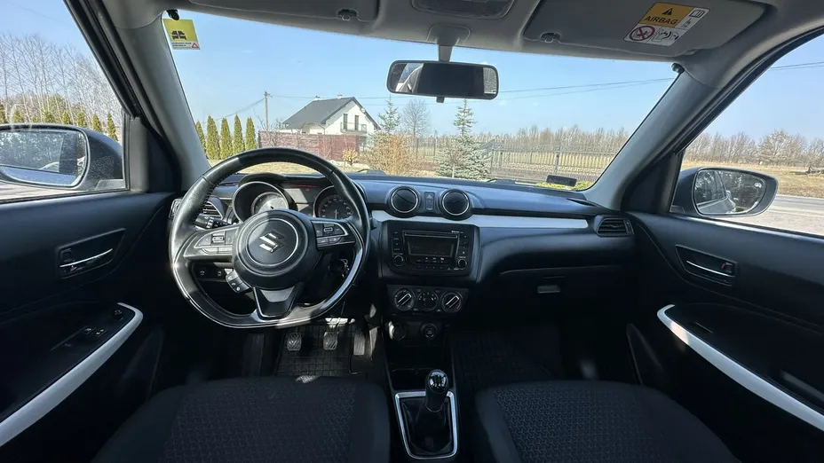 SUZUKI Swift -
