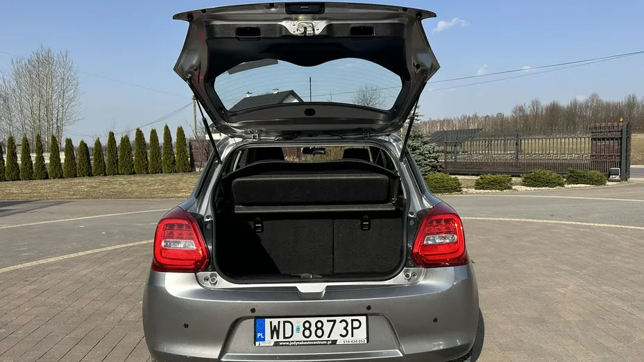 SUZUKI Swift -