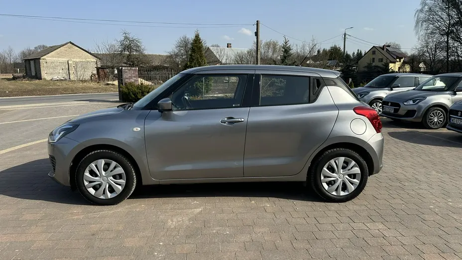 SUZUKI Swift -