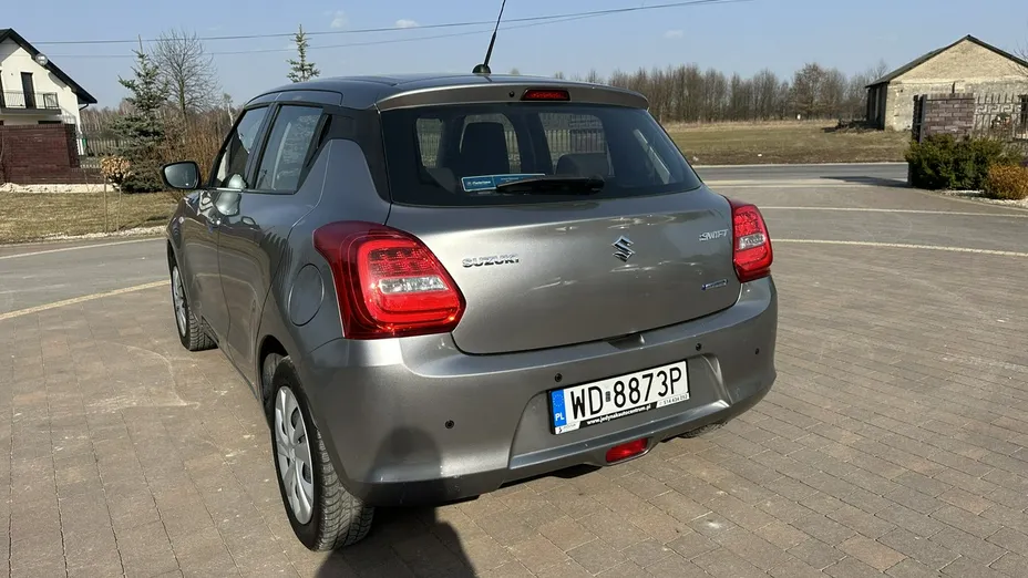 SUZUKI Swift -